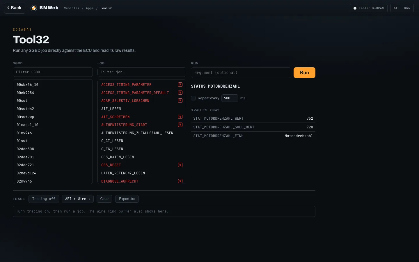 Tool32: a filterable list of definition files, the jobs of the selected one with write jobs marked, and the result of STATUS_MOTORDREHZAHL: 752 rpm, setpoint 720.